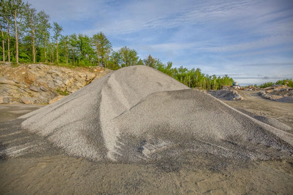 3/8” Gray Clean Stone - Tonlino & Sons Crushed Stone